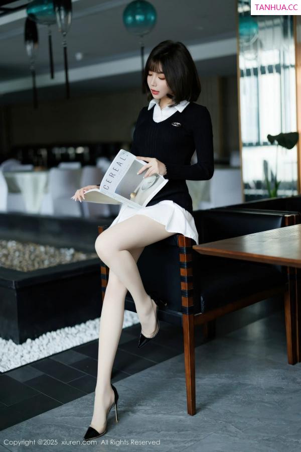 [XiuRen]高清写真图 2025.12.23 No.11138 莉芝荔枝 圣诞主题